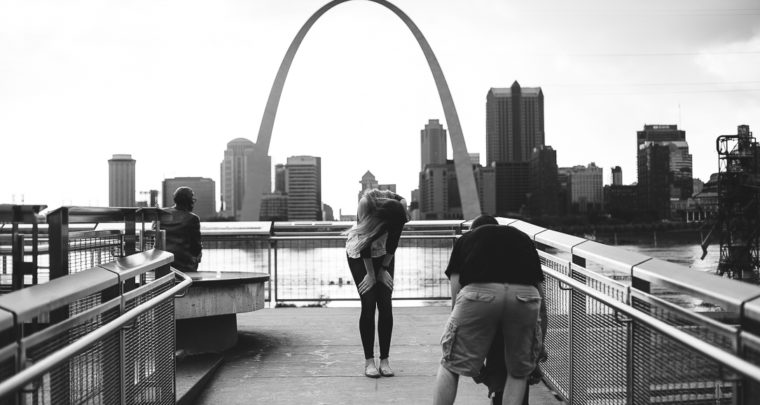 St. Louis Proposal Photography | Malcolm Memorial Park | Arch