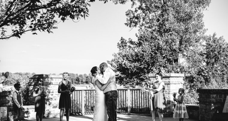St. Louis Wedding Photography | Cliff Cave Park