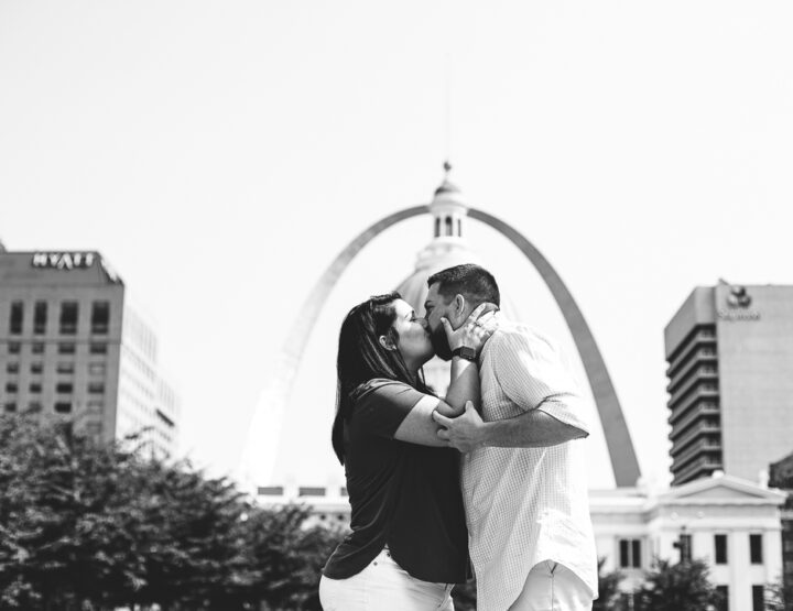 St. Louis Proposal Photographer | St. Louis Arch | Kiener Plaza